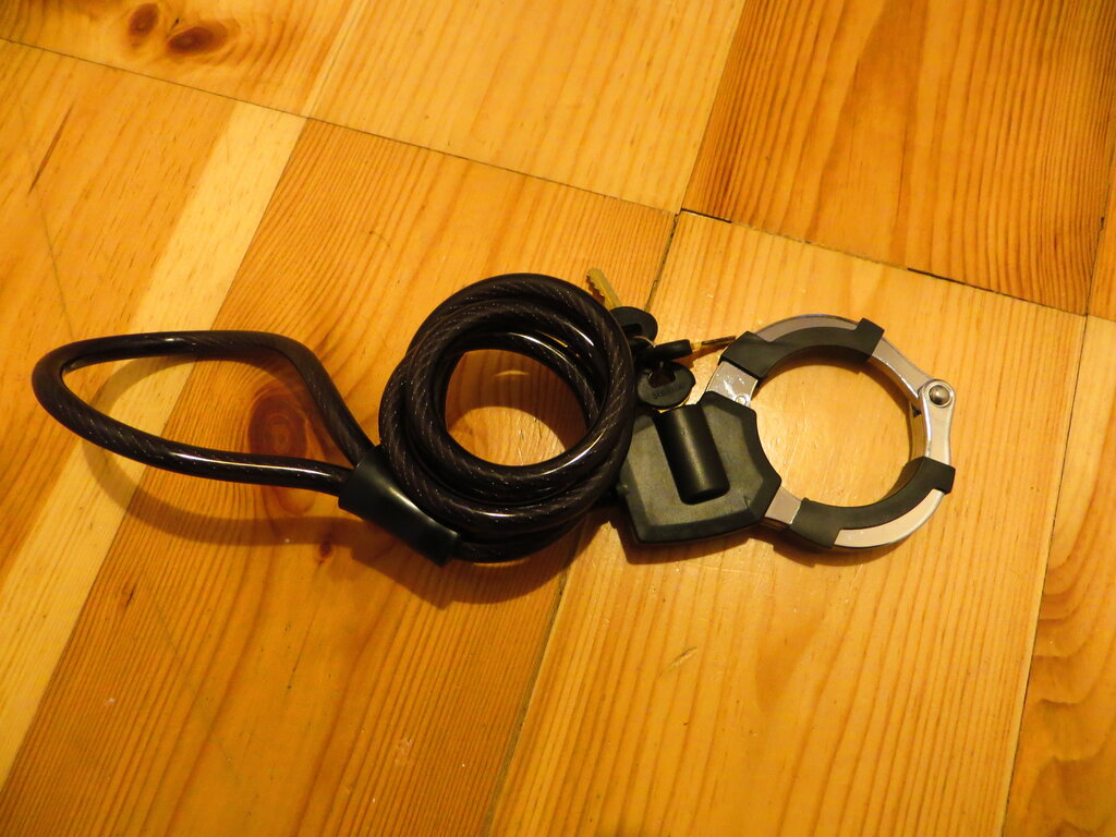 Handcuff lock
